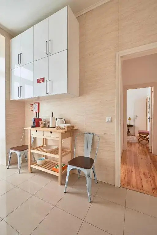 Spacious Apartment in the Perfect Lisbon Location, By TimeCooler