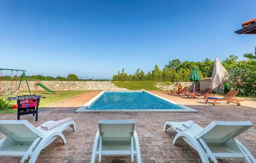 Beautiful Home in Valtura With Wifi and 4 Bedrooms