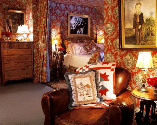 Goldilocks Cabin