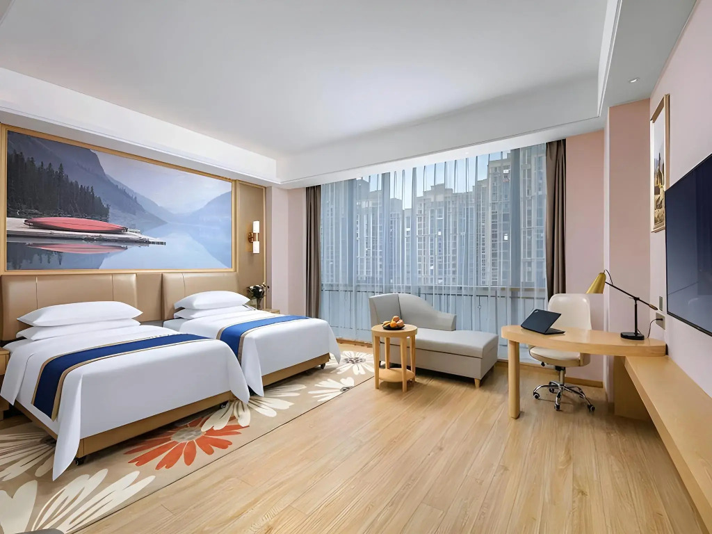 Vienna International Hotel (Dongwu South Road Hongzhuang Metro Station)