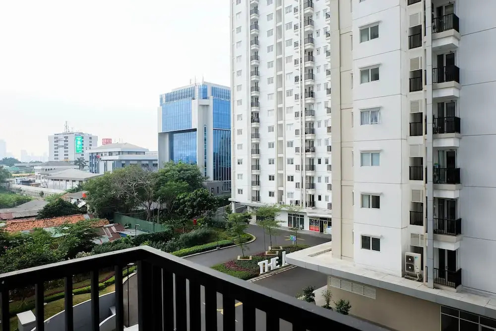 Comfort Living and Minimalist 2BR at Signature Park Grande Apartment By Travelio