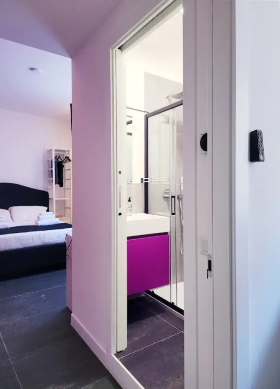 Prisma Rooms
