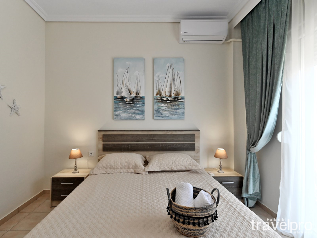 Marianthi Apartment by TravelPro Services - N...