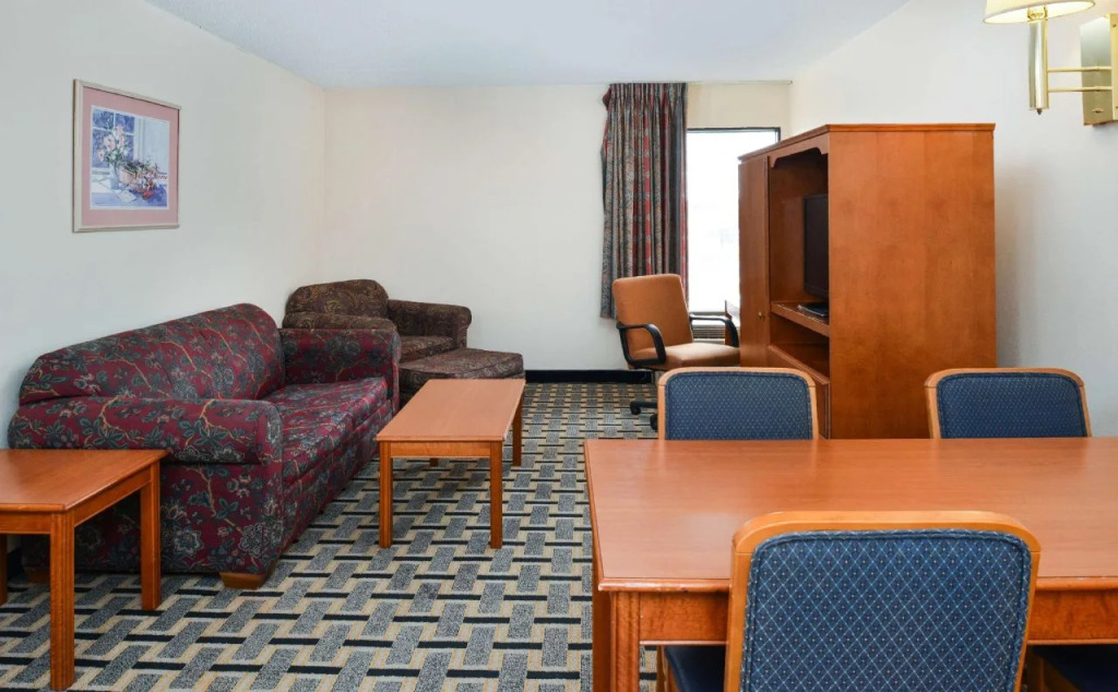 Americas Best Value Inn Moline - Moline, IL