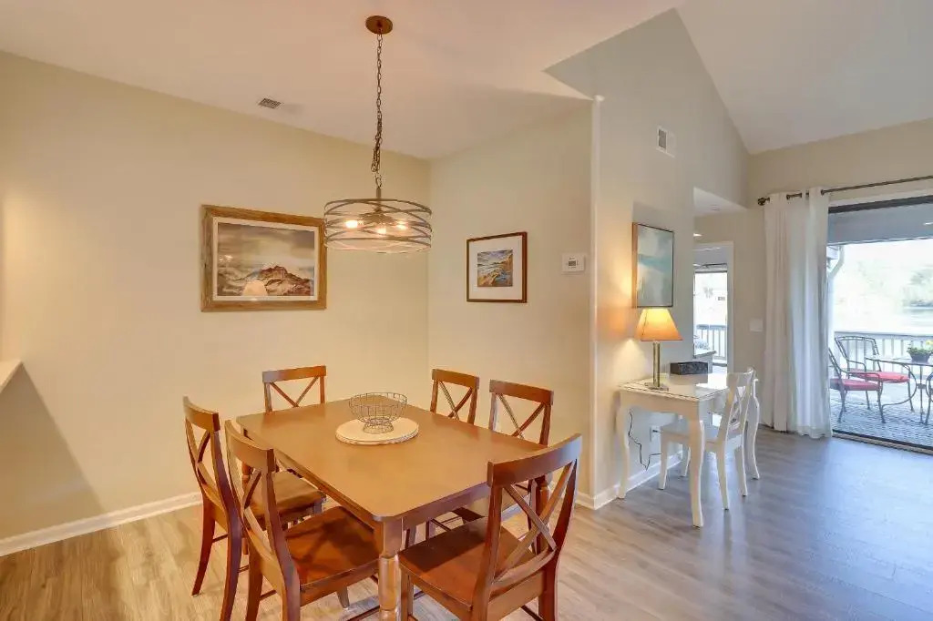 3327 Lake Forest Sea Pines 2 BR Condo