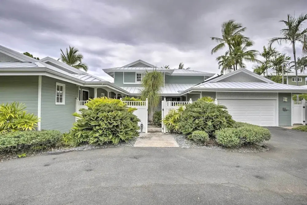 Ocean-view Kailua-kona Escape w/ Private Pool!