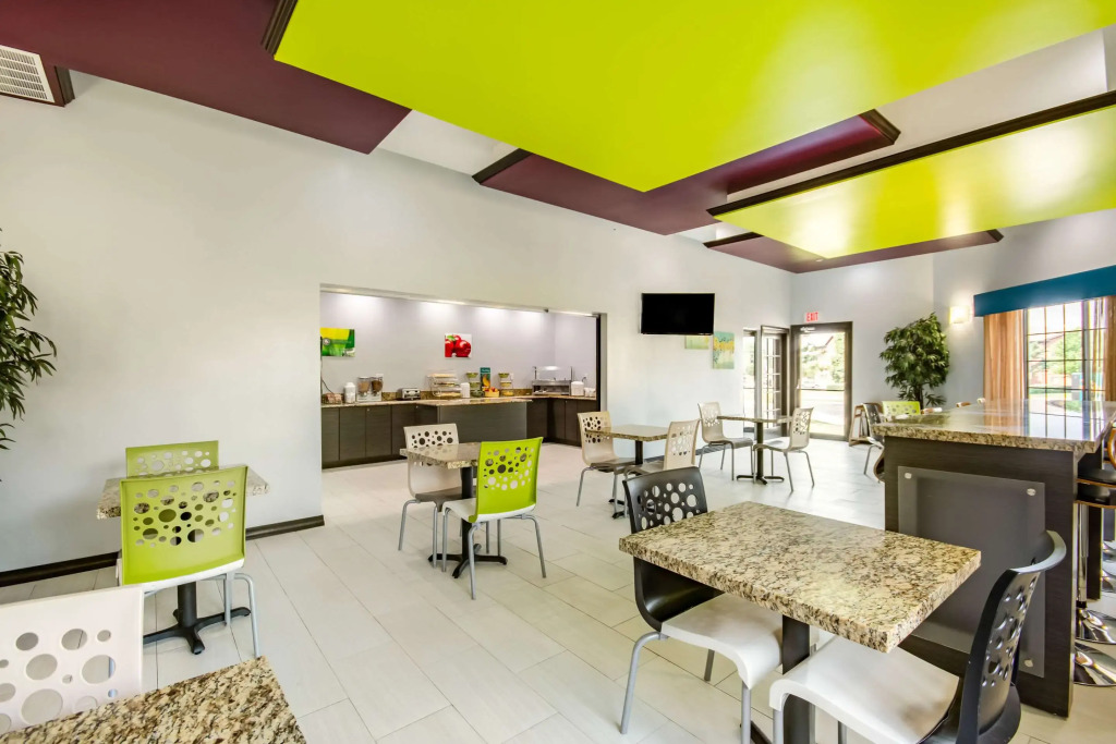 Quality Suites I-44