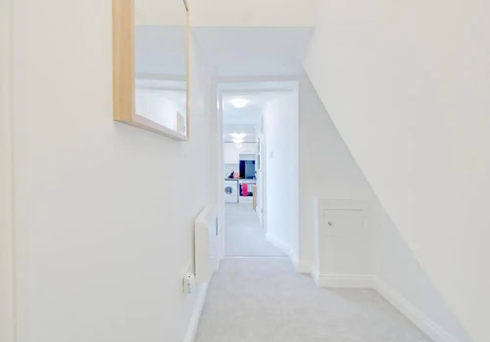 Beside the Seaside Apartment - Sleeps 2 to 4 Guests - Fast Wifi