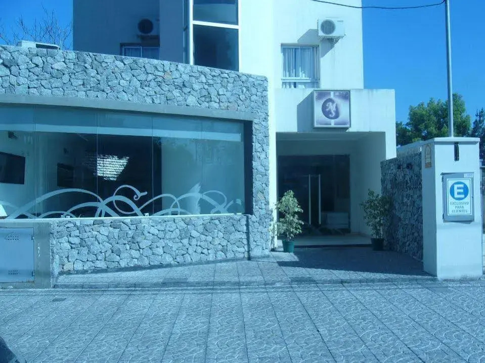 Morada Suites