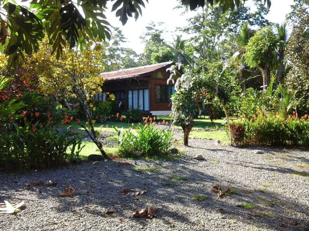 Kenaki Lodge