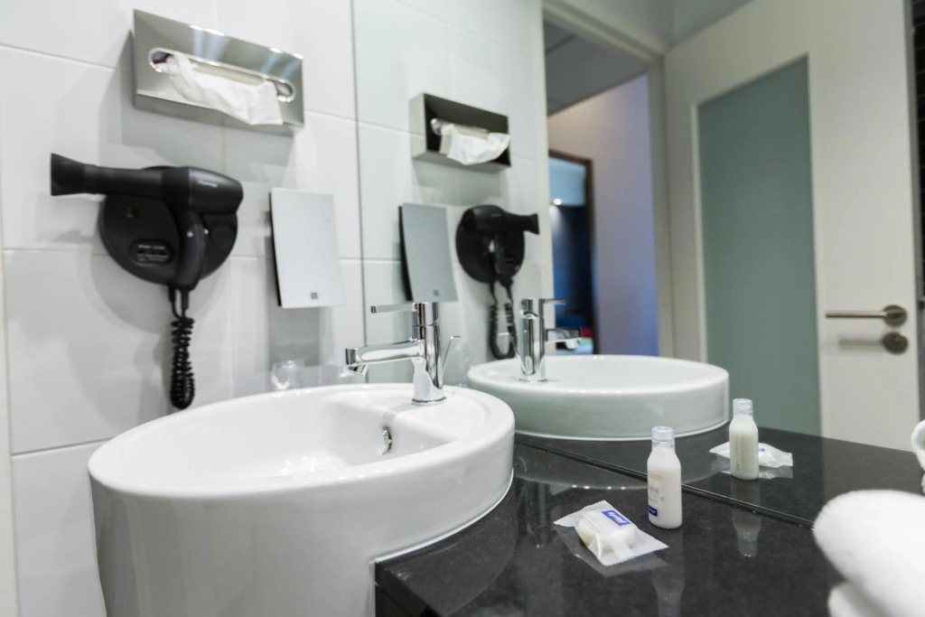 Holiday Inn - Marseille Airport by IHG