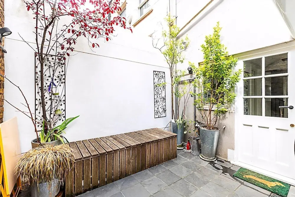 Stylish Mews Home in Kensington