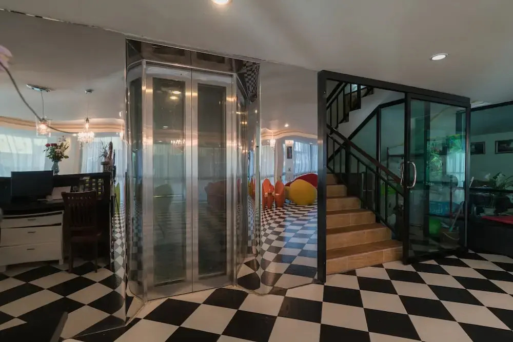 GoldStone Residency Patong , Phuket