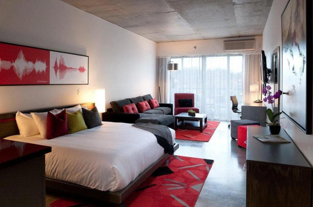 HotelRED