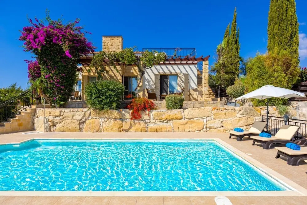 Villa Lone