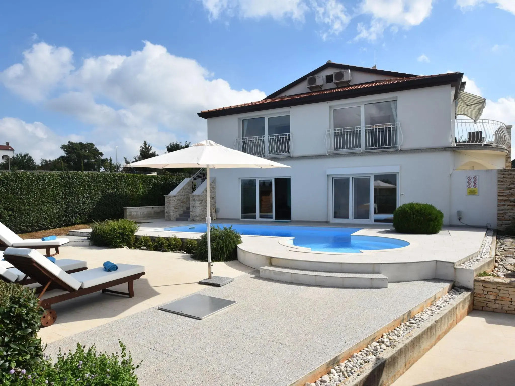 Luxurious Villa in Lavanda in Kanfanar