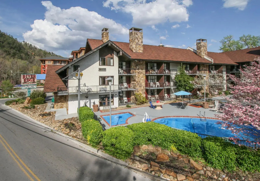 River Edge Inn