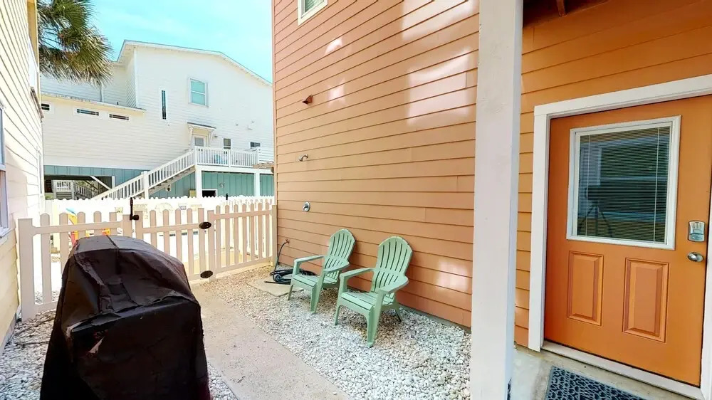 Neptune's 4 Bedroom Townhouse