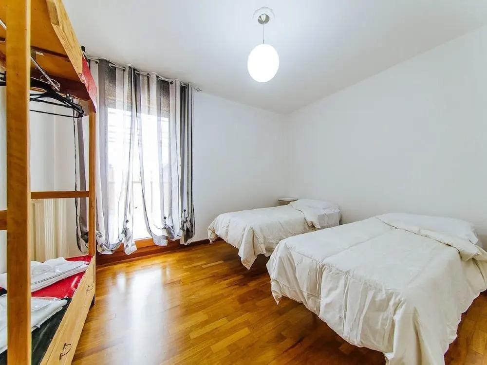 Romy charmy flat
