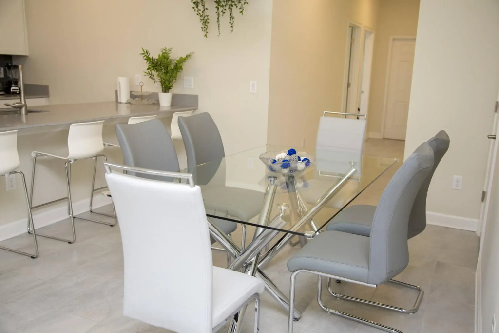 Amazing 5Bdr at ChampionsGate 11 miles from Disney