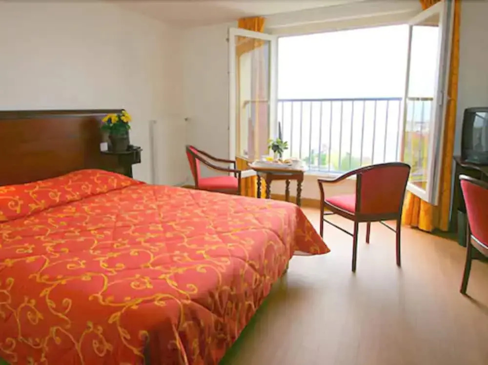 Hotel Le Bellevue, Demeures & Chateaux
