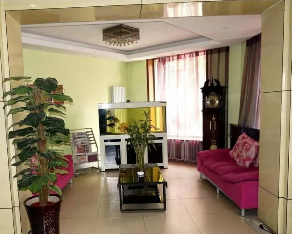 Jiaotong Inn