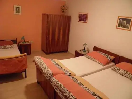 Apartment Sare