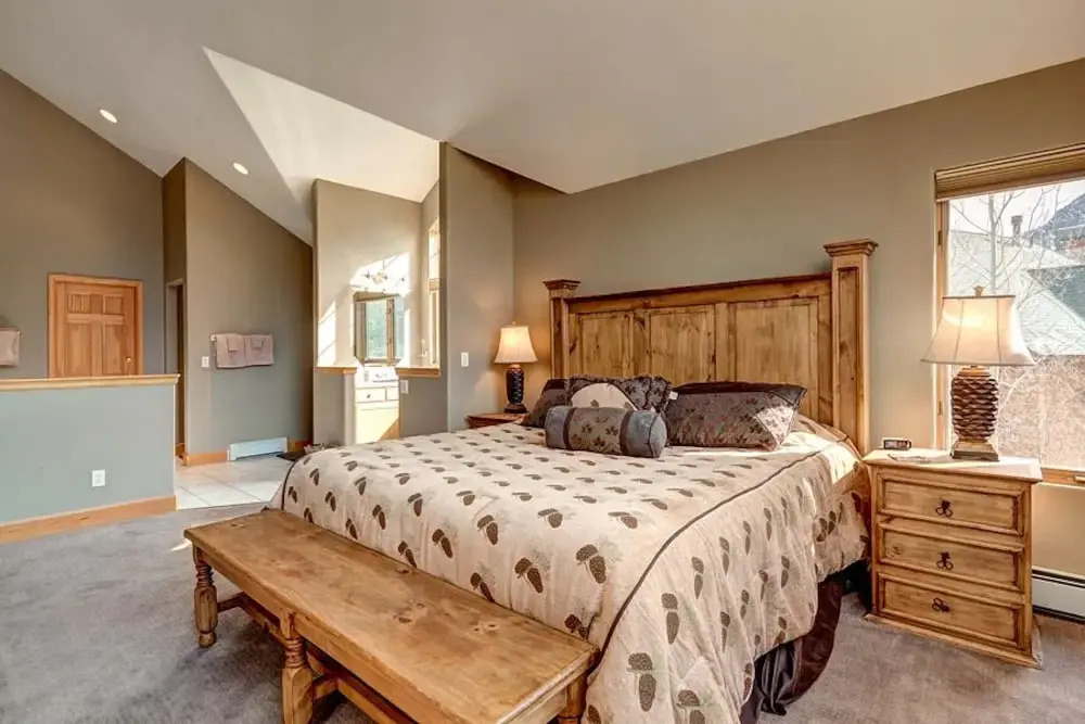 Western Lodge Style Home in Frisco by RedAwning