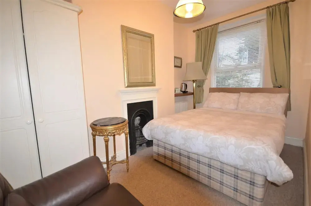 Porthkerry Apartment 1