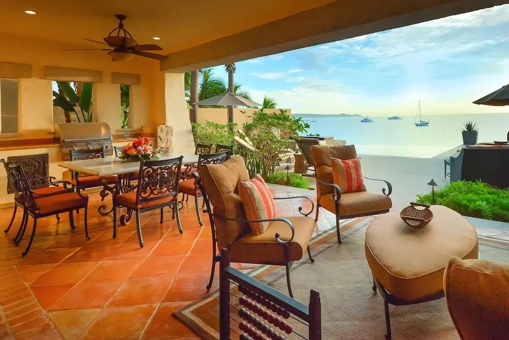 Opulent Medano Beachfront Villa W/beach Club Access: Hacienda Villa 11