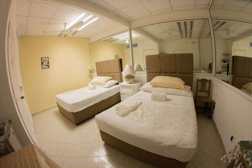 Basic-Hotel