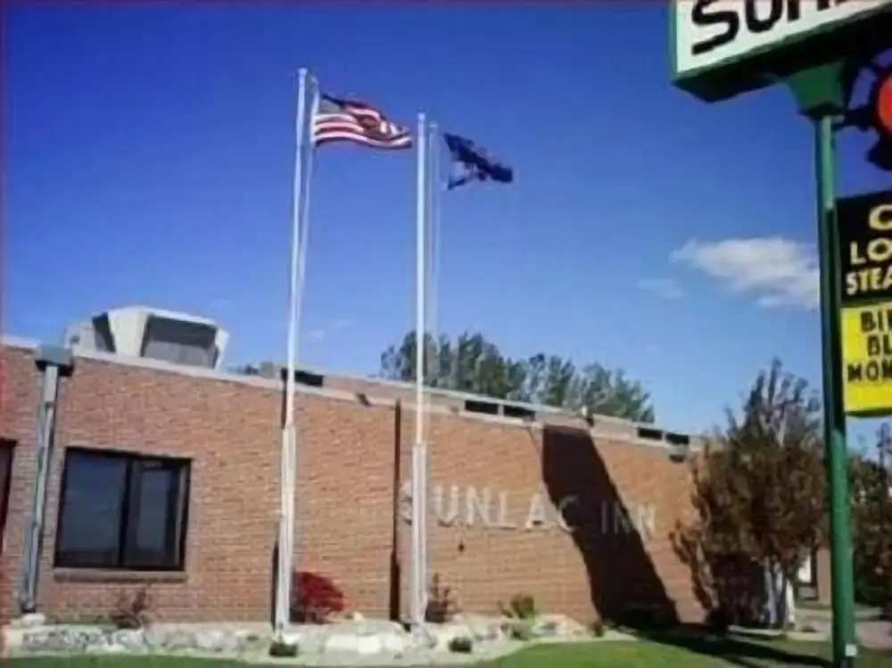 Sunlac Inn Lakota