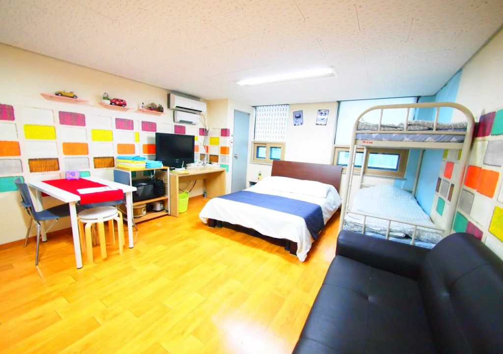 Town Guest House 2