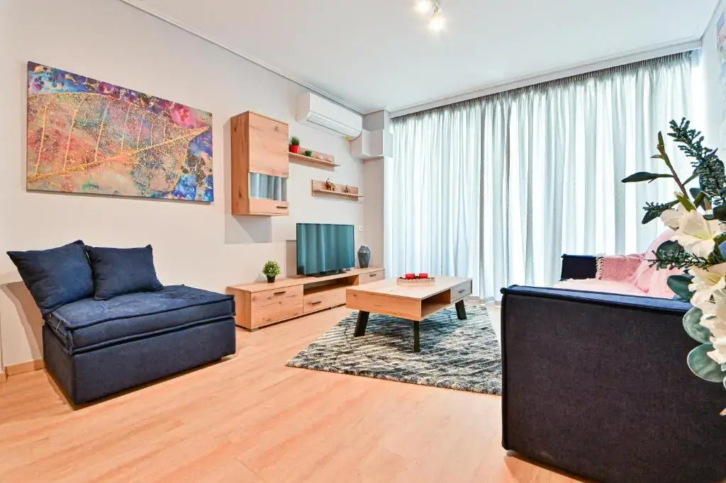 Beautiful new apartment 5 min from Piraeus Port (A2)