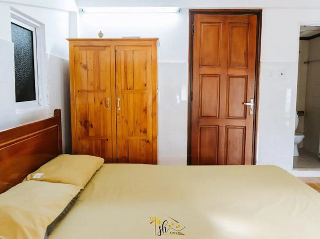 SH Hotel & Motorbikes For Rent