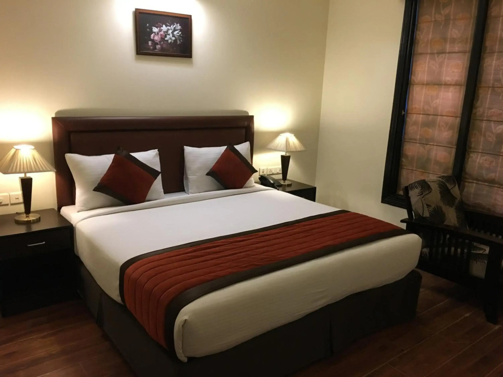 OYO Premium Ambience Mall 2