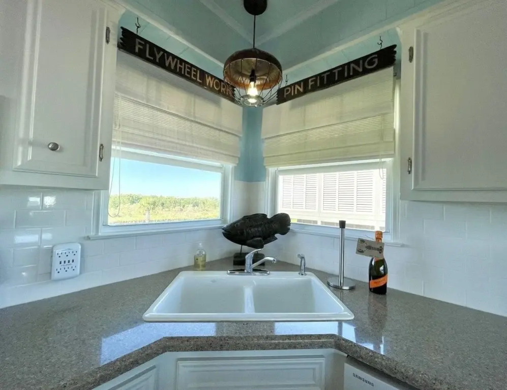 Bolivar Del Mar 3 Bedroom Home by RedAwning