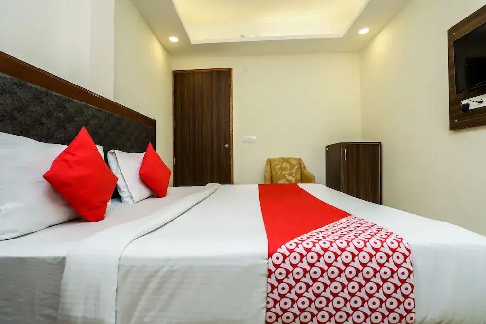 Atlas Inn Near IGI Airport