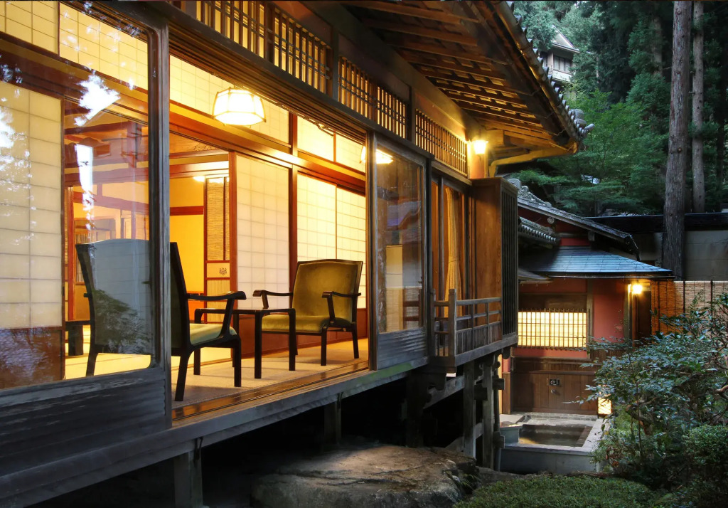 Yunoshimakan