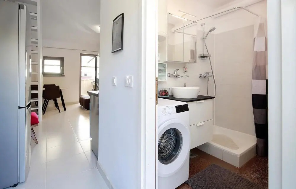 Awesome Apartment in Stinica With 1 Bedrooms and Wifi
