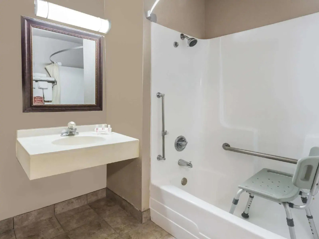 Deluxe Inn Willows