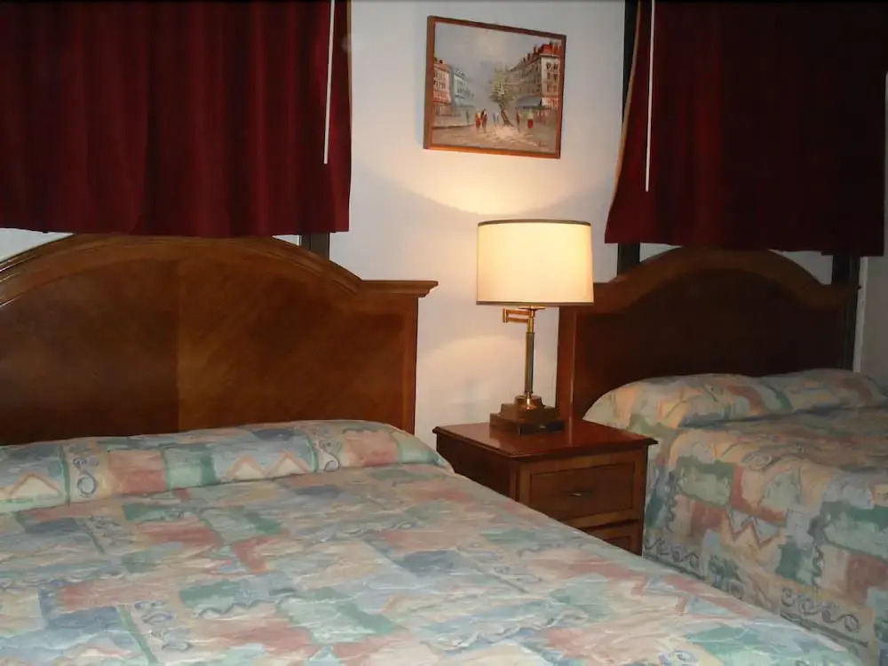 Carideon Motel