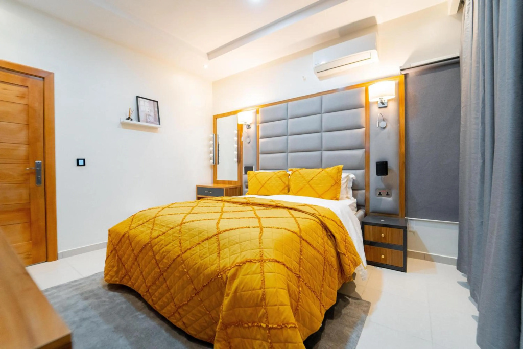3-Bedroom SmartHome Luxury Apartment