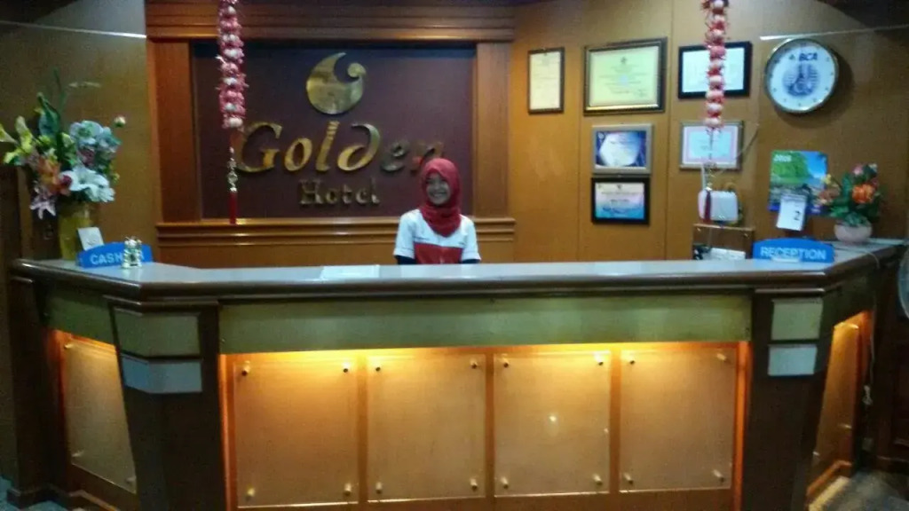 Golden Hotel