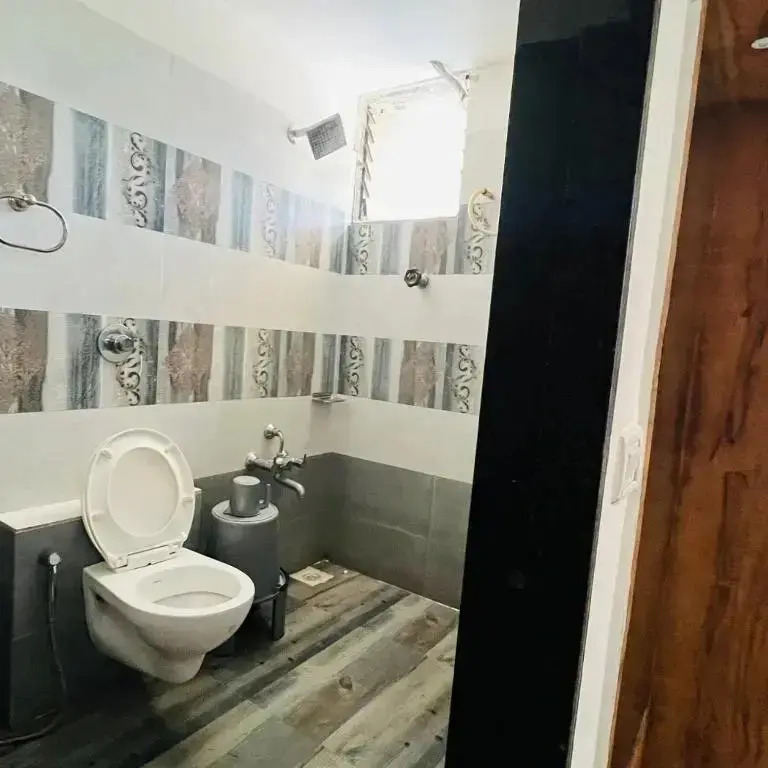 Hotel Hill City by OYO Rooms