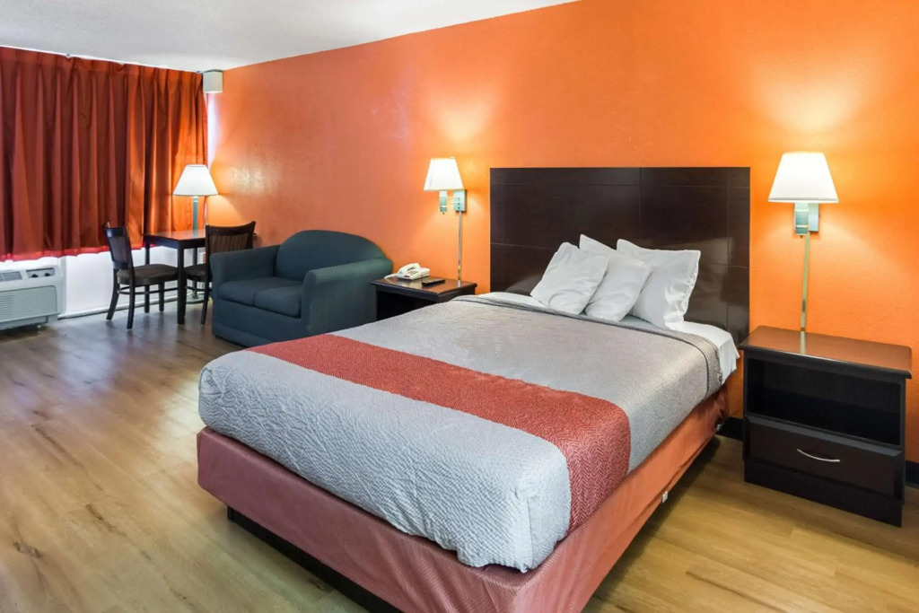 Motel 6-Groton, CT - Casinos nearby