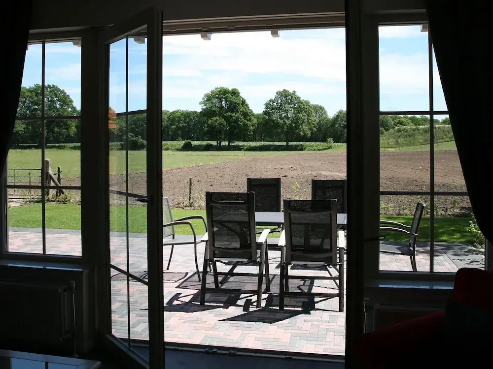 Semi-detached Holiday Home With Petting Zoo, Mini Golf and Playground in Enter