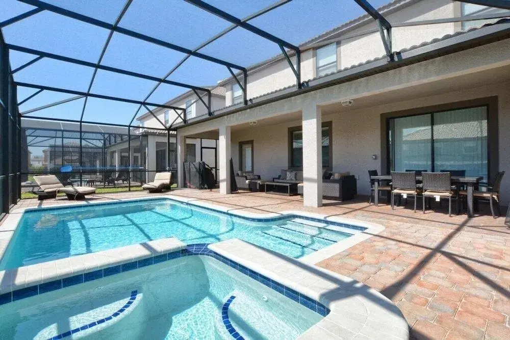 4912cg 5 Bedroom Home by RedAwning