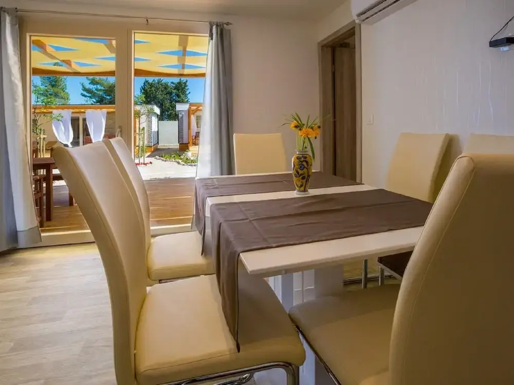 Modern Mobile Home in Dobropoljana With Terrace
