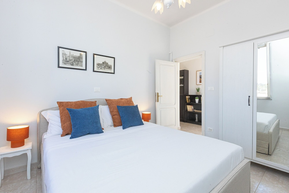 Rental In Rome Sistina View Terrace Apartment